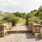 Traumhaus mit „Park“: Landidylle mitten im Zentrum