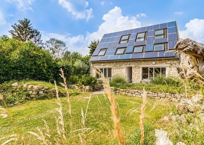 Traumhaus mit „Park“: Landidylle mitten im Zentrum