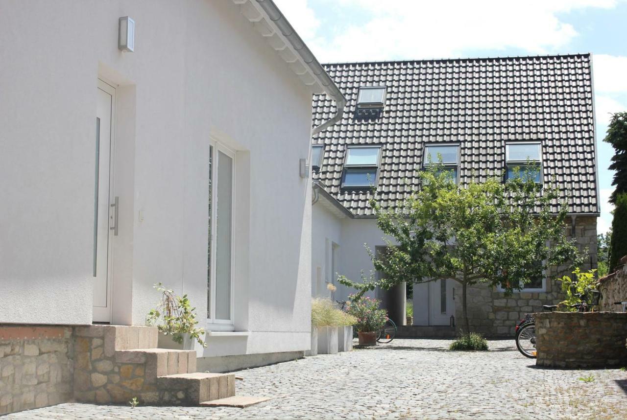 Ferienhaus Traumhaus Mit „park“: Landidylle Mitten Im Zentrum *