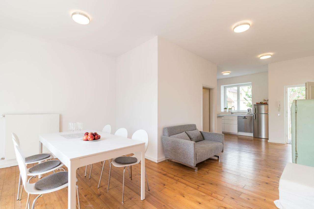 Ferienhaus Traumhaus Mit „park“: Landidylle Mitten Im Zentrum