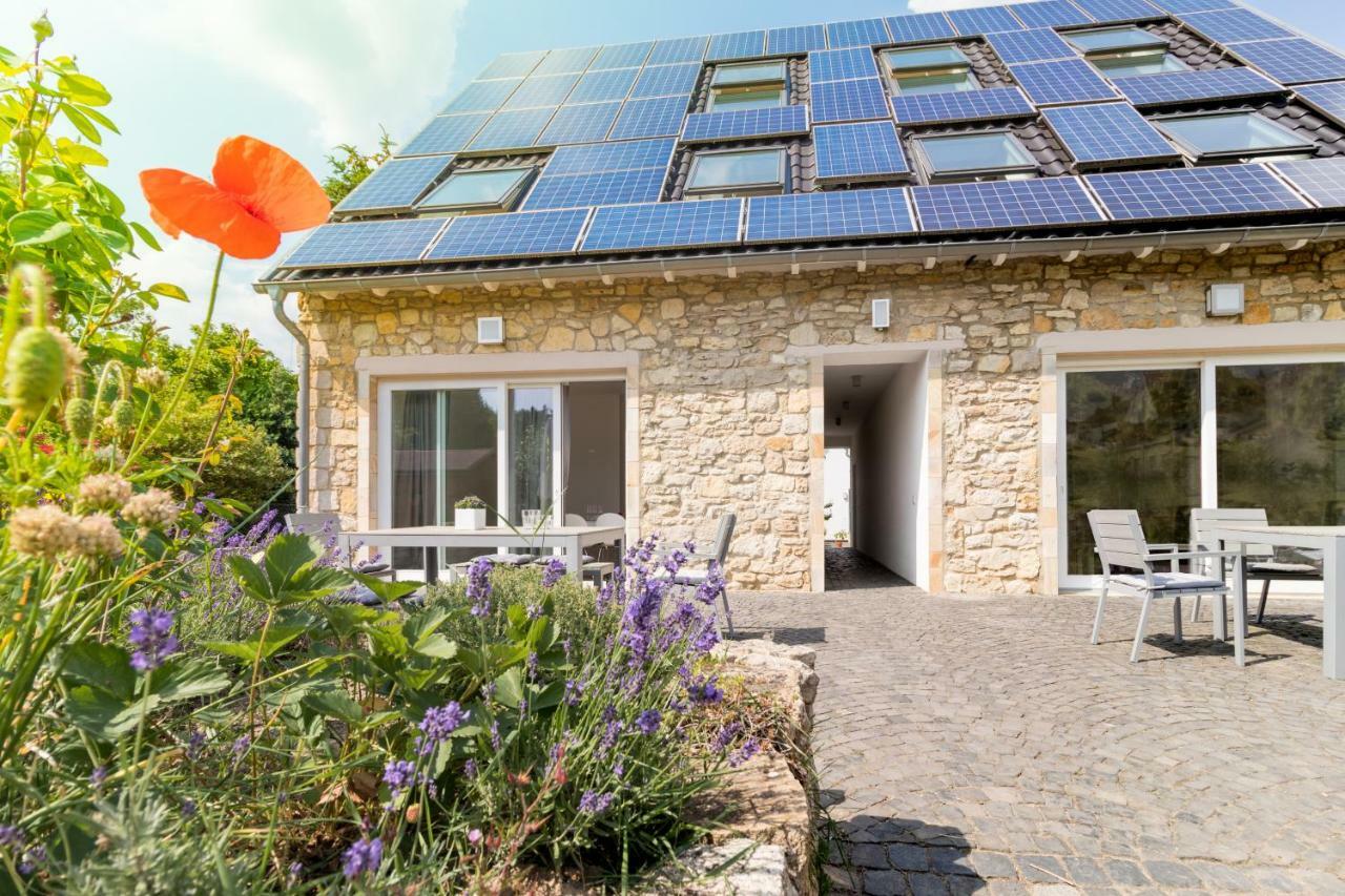 Traumhaus Mit „park“: Landidylle Mitten Im Zentrum *