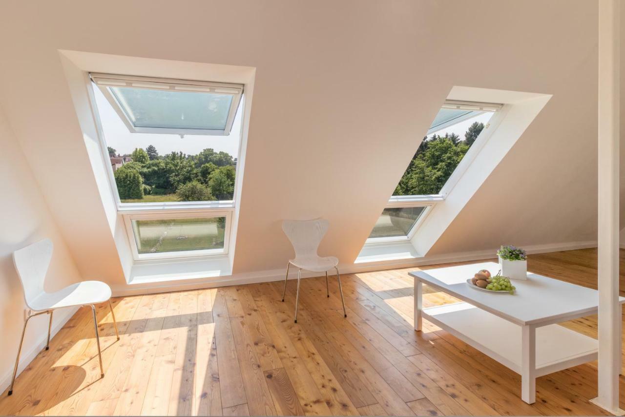 Traumhaus Mit „park“: Landidylle Mitten Im Zentrum *